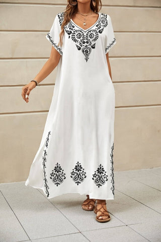 Curvy V - Neck Embroidered Kaftan - Bsubseach